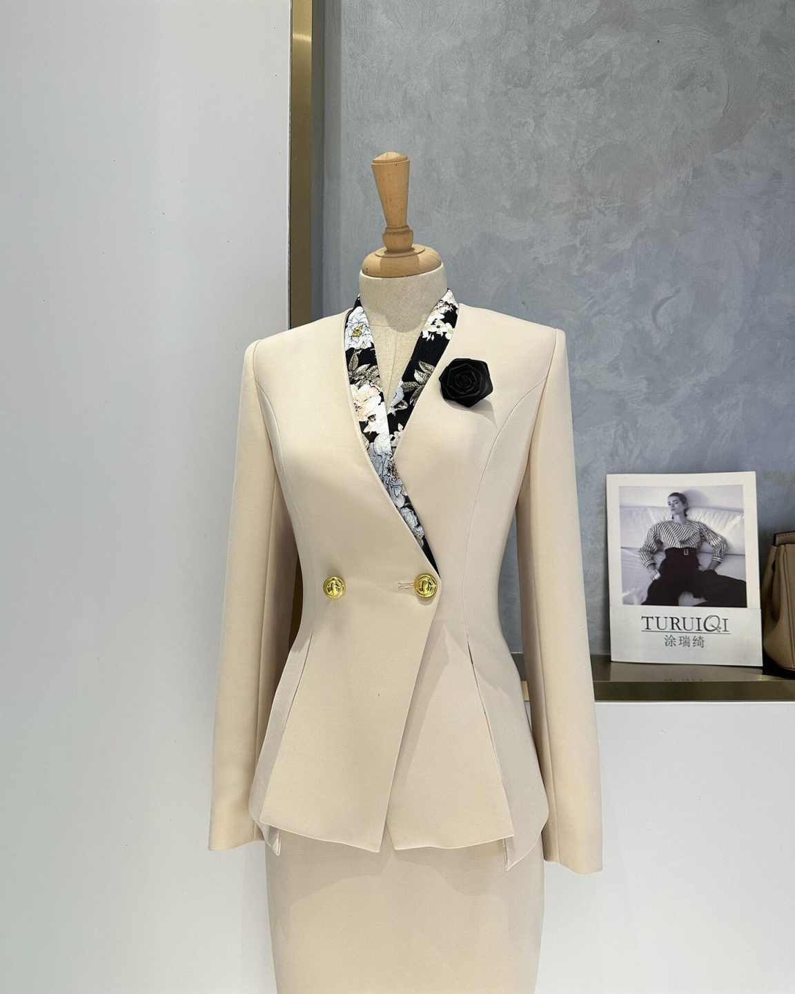 Setelan Jas Wanita Peplum Eleg - Women Formal Wear For Conference ulasan dan harga