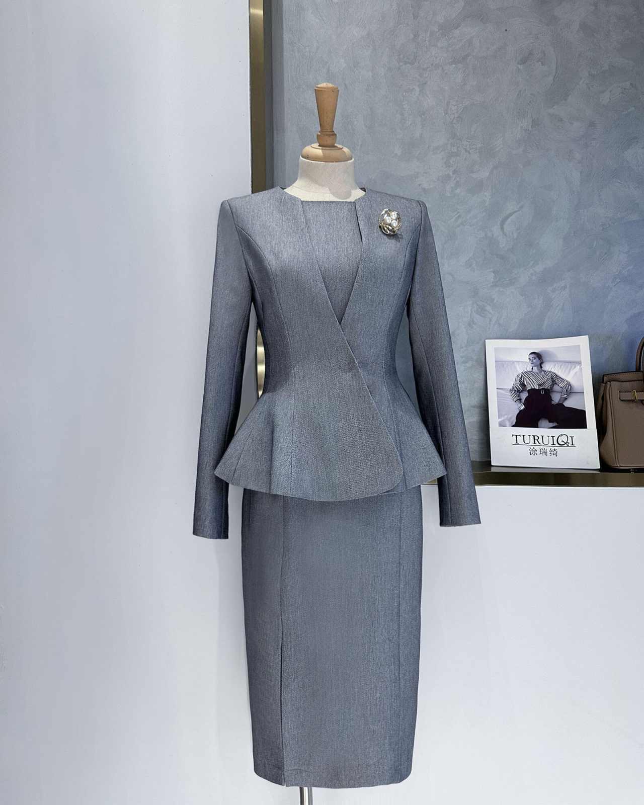 Setelan Jas Wanita Peplum Abu- - Women Formal Wear For Conference ulasan dan harga